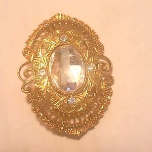 Brooch 80s Vintage Gold Plated with Large Clear middle stone